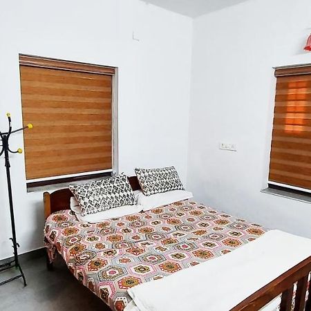 Forestay -3 Bhk Villa Kochi Pallipuram ภายนอก รูปภาพ